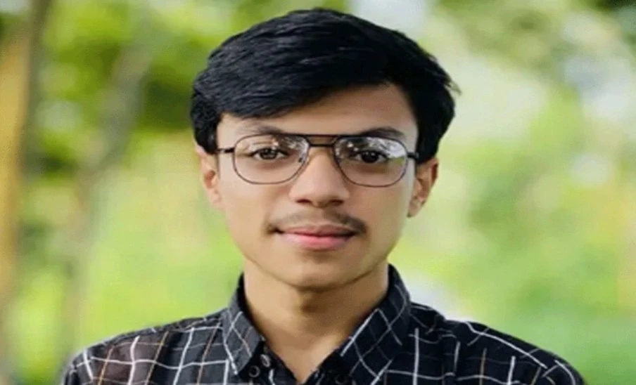 মেডিকেল ভর্তি পরীক্ষায় দেশসেরা শান্ত